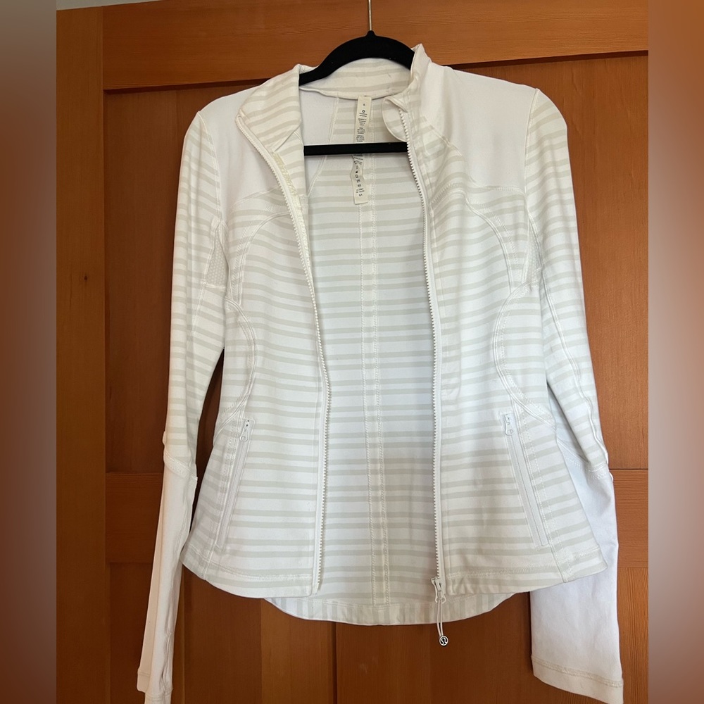 Lululemon Iconic Forme Jacket Ii In Cottony-Soft … - image 3